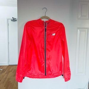 [NEW] New Balance packable running jacket